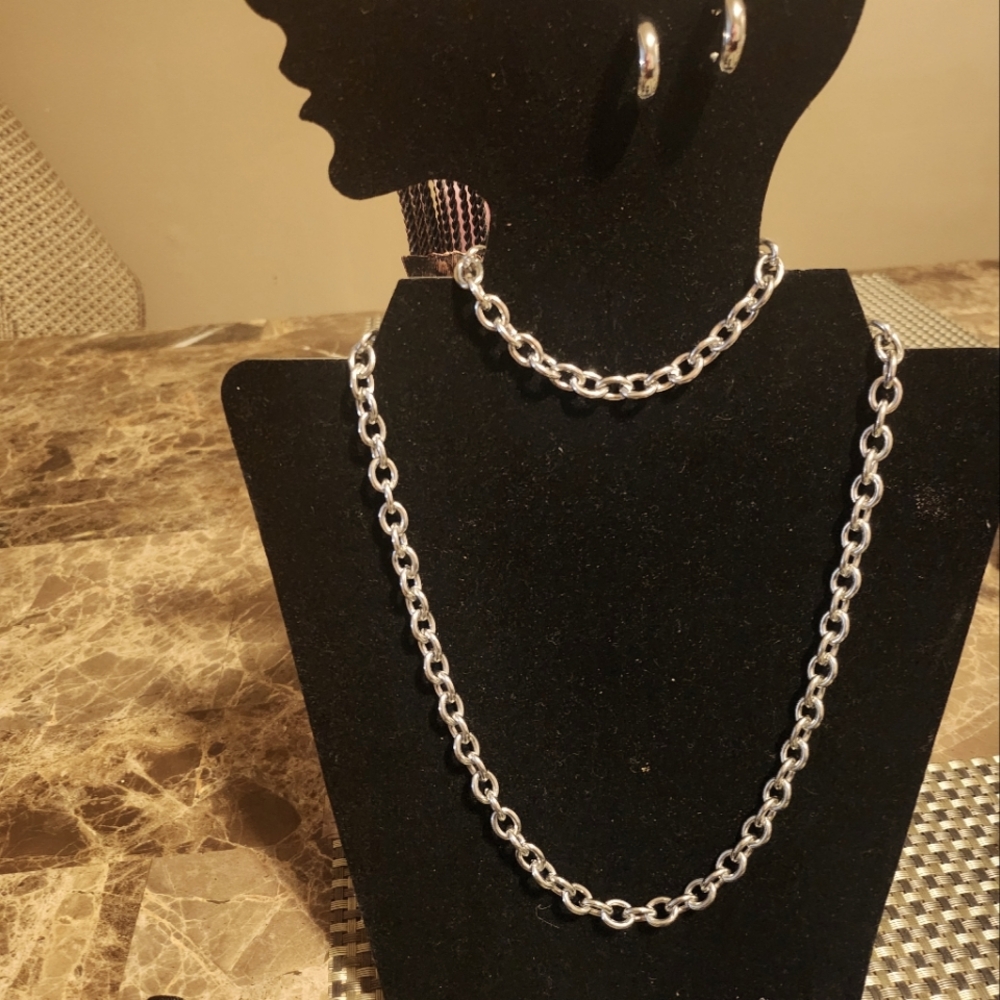 Elegant Ever True Stainless Steel Chain Necklace, bracelet and Earring Set NWT